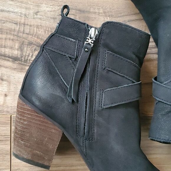 Sam Edelman | Morris Leather Bootie - Picture 2 of 8